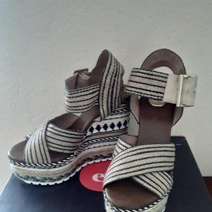 Women Wedge Shoe